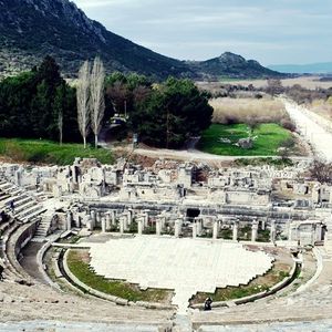 Efes Büyük Antik Tiyatro